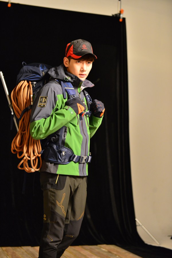 지창욱_화보_촬영스케치_노스케이프_지창욱13