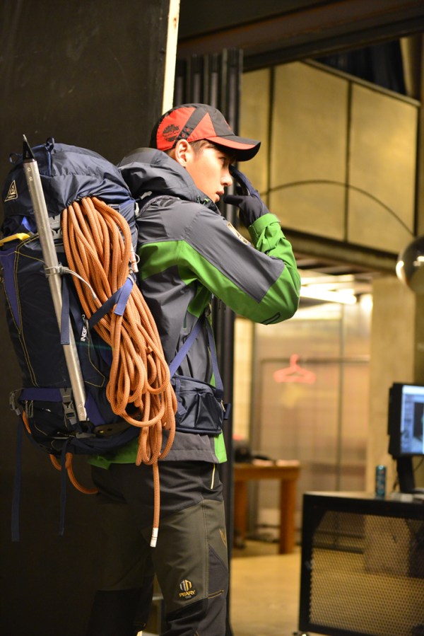 지창욱_화보_촬영스케치_노스케이프_지창욱12