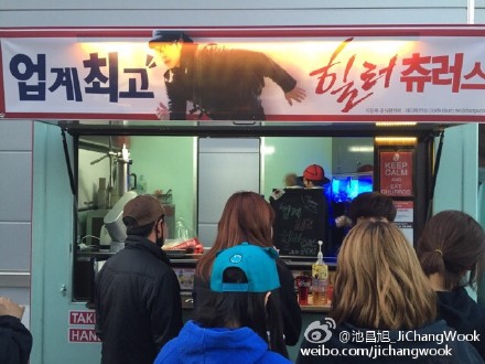 005RlXsOjw1eow2kmzt4fj30hs0dcwgq